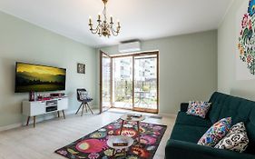 Folk Apartment